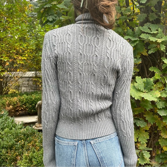 grey long sleeve turtle neck - Picture 4 of 4